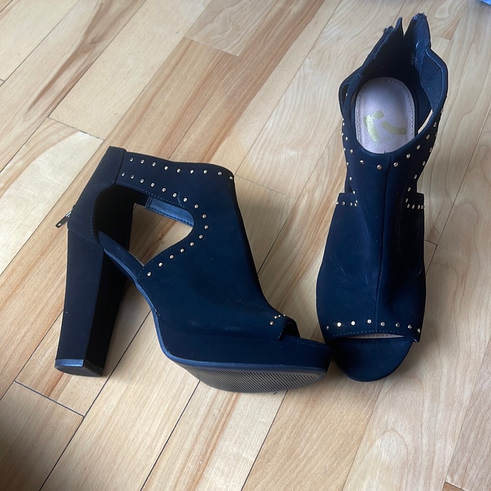 Black bootie heels